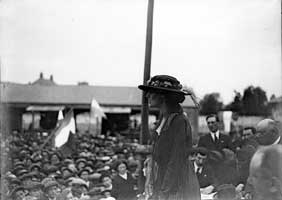 Constance Markievicz addresses a republican meeting in later years.