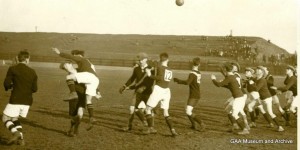 A Gaelic football match in the early 20th century, (Courtesy of GAA Museum).