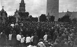 A real Republican funeral at Glasnevin in 1922, that of Cathal Brugha, killed on July 5 of that year.