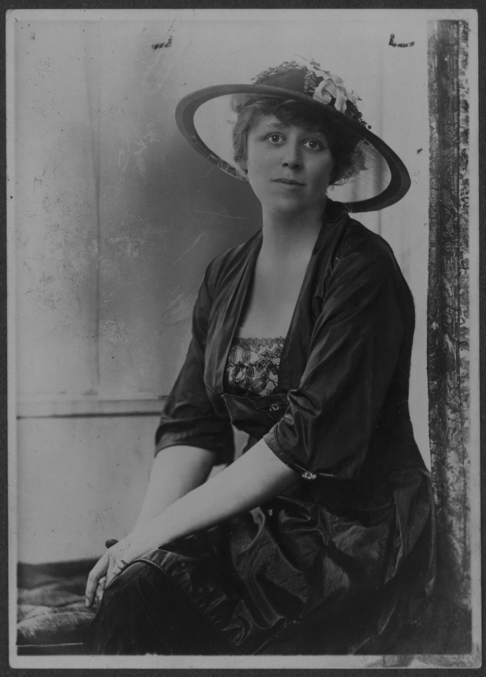 When An American Suffragette Interviewed Ireland’s ‘First Lady’